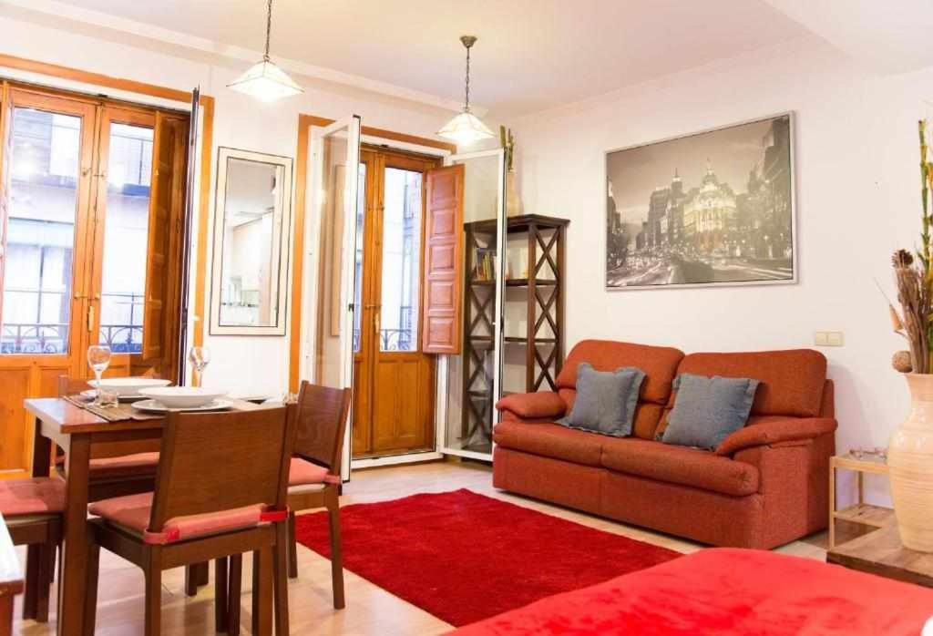Un Ideal Estudio Para Conocer Madrid — Fotos 2