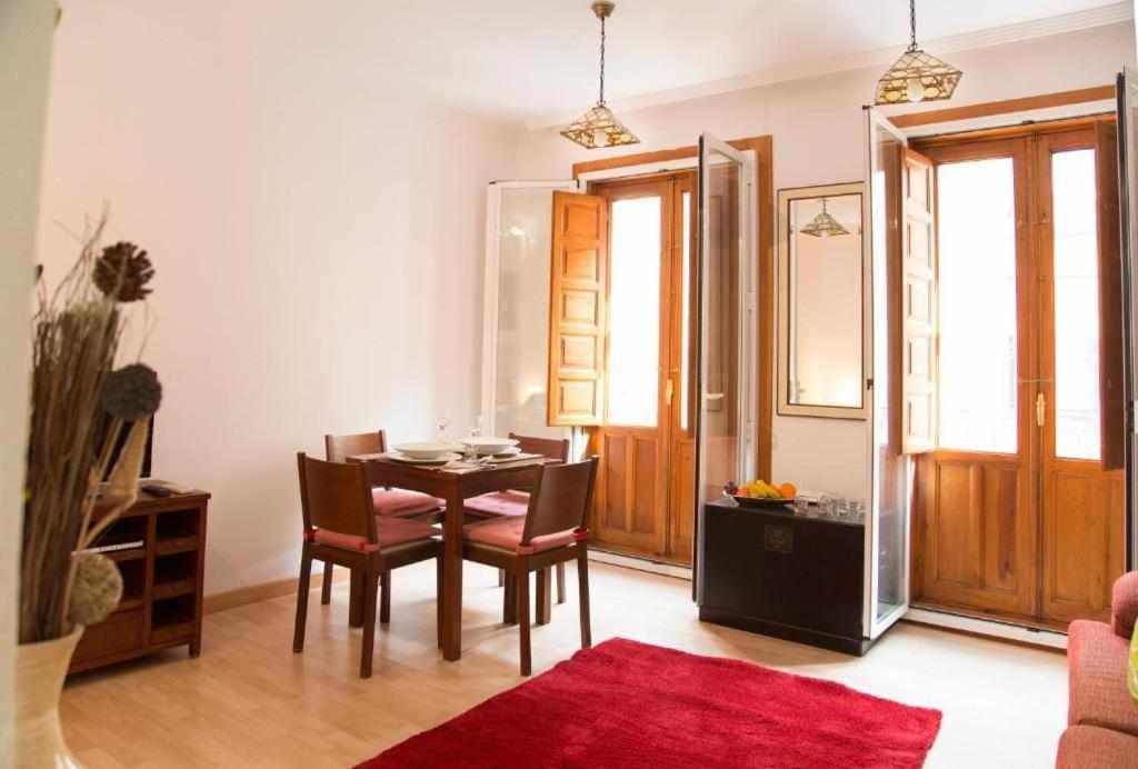 Un Ideal Estudio Para Conocer Madrid — Fotos 3